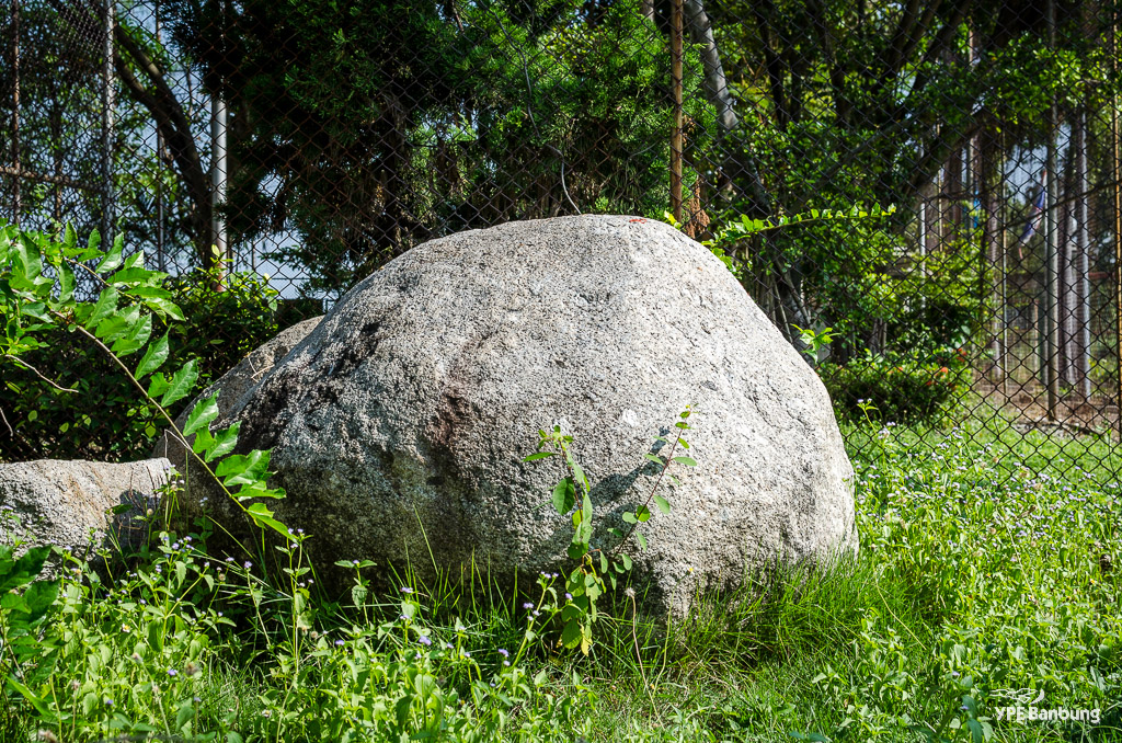 stones-1.jpg