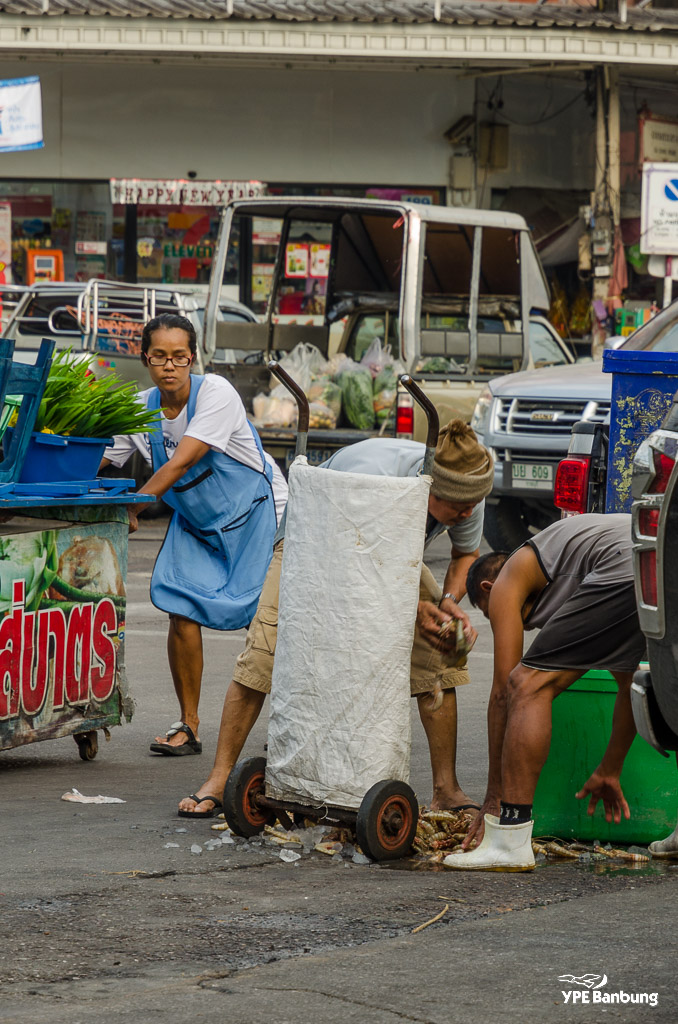 street-1.jpg