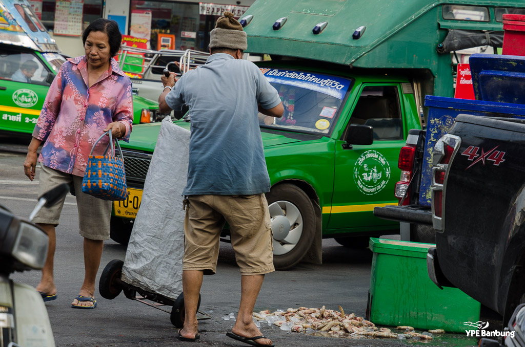 street-3.jpg