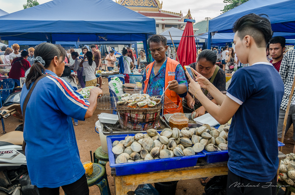 street-kho-larn-1.jpg