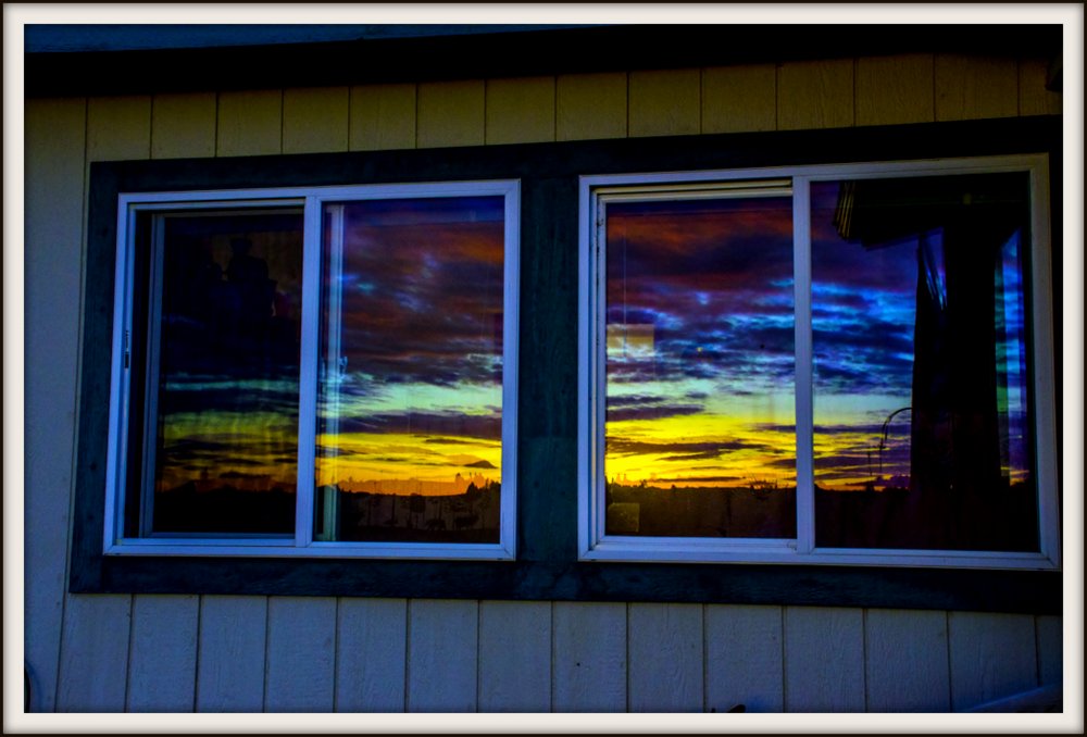 SUNDOWN-003.jpg