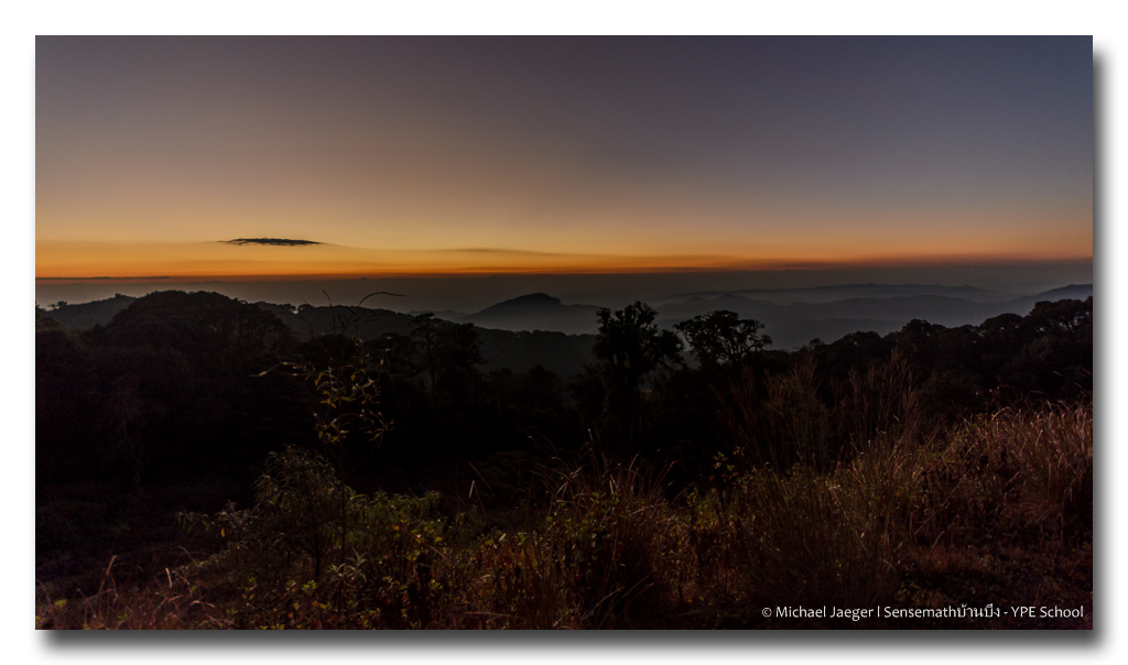 sunrise-doi-inthanon-chiangmai-1-1 (3).jpg
