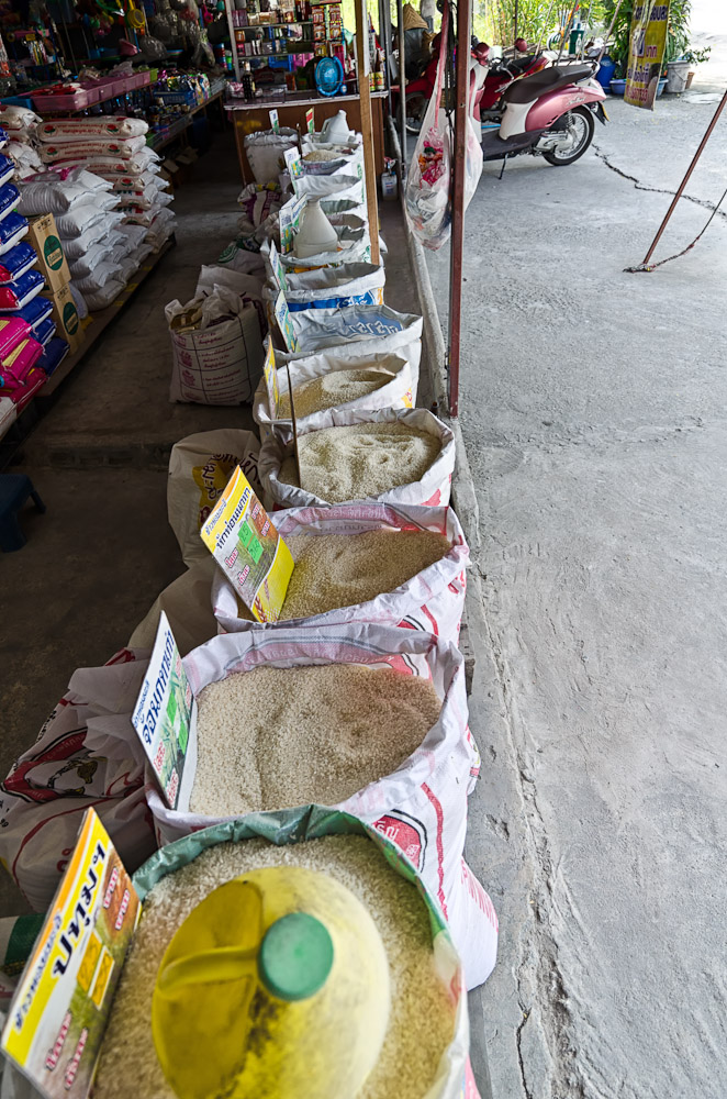 supermarket-3.jpg
