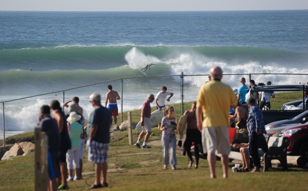 Surf showtime_00004.jpg Surf showtime_00004.jpg