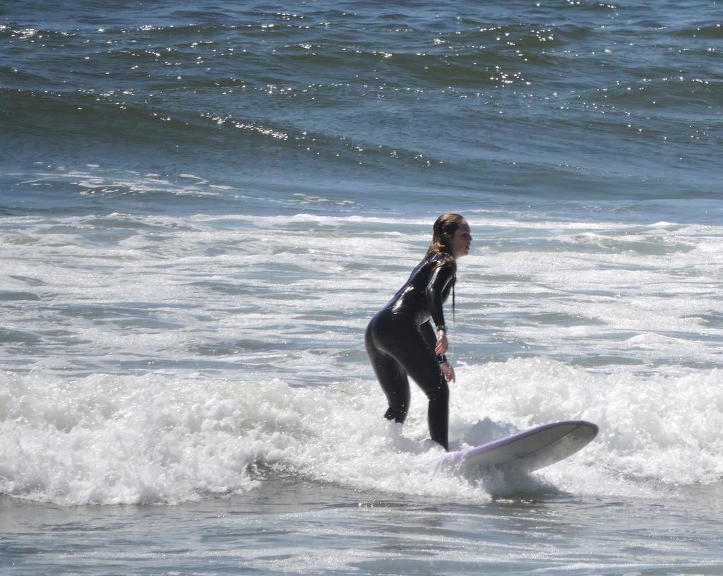 Surfer girl_05 sm_c.jpg