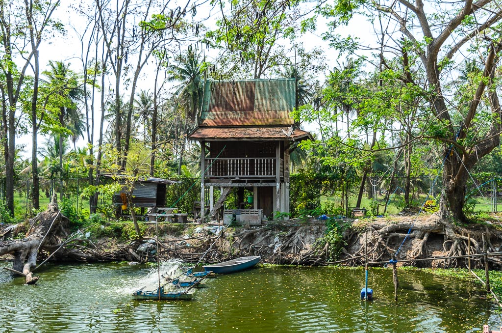 temple-pond-banbung-ype-1.jpg