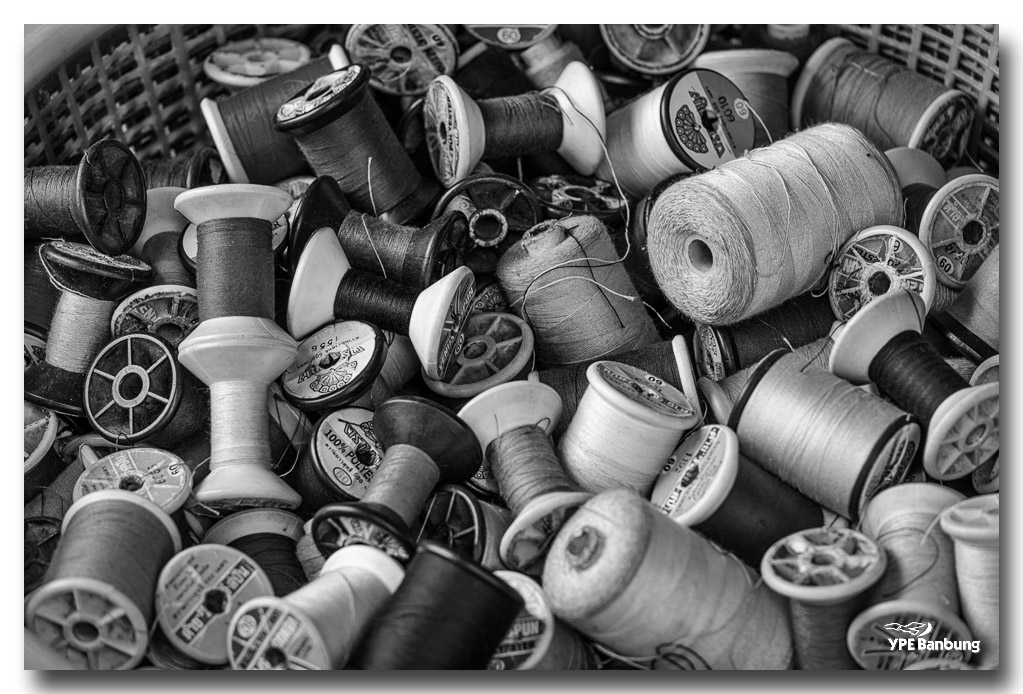 thread-bw.jpg