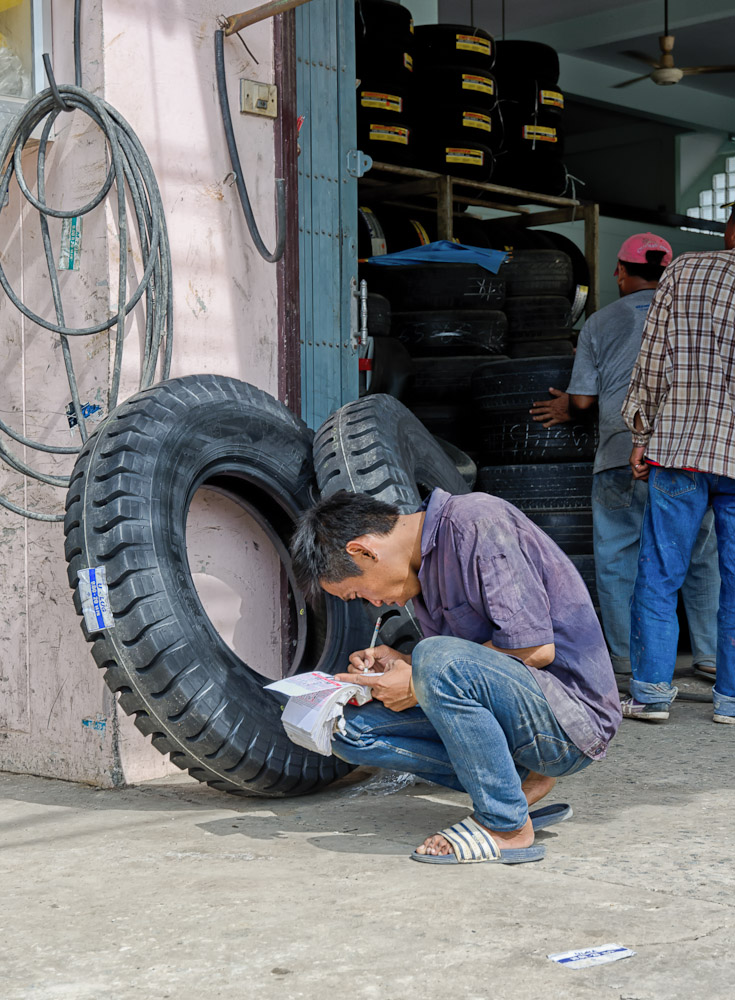 tirecheck-1.jpg
