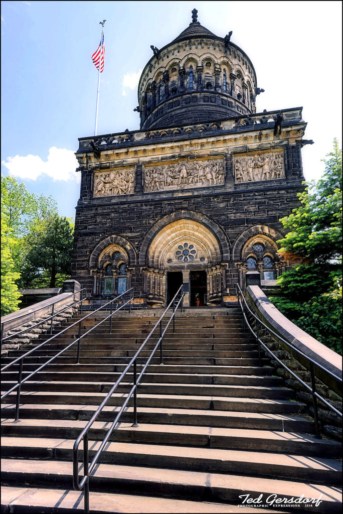 Tomb of James Garfield.jpg