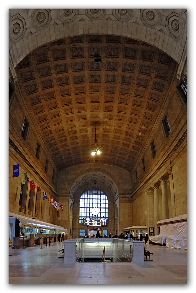 toronto train station.jpg