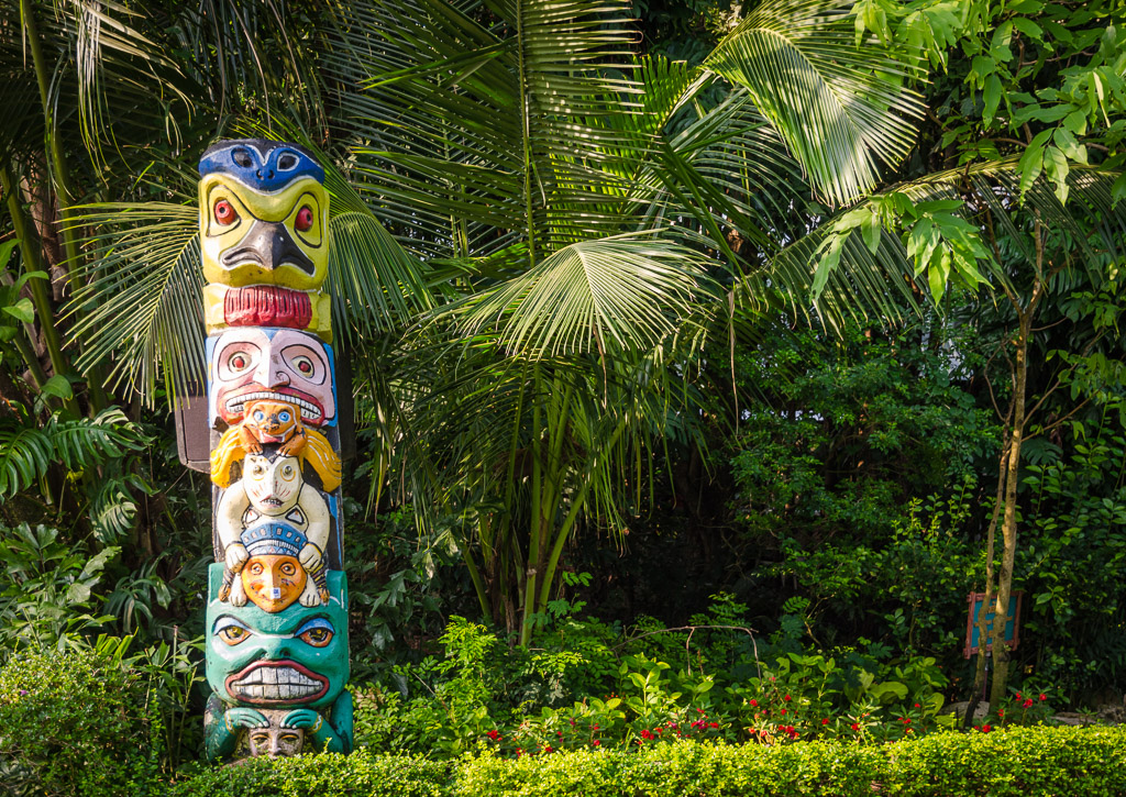 totem-2.jpg