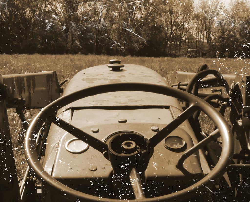 Tractor d.jpg