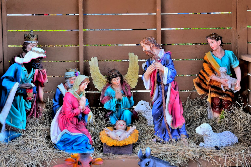 traditional nativity_001.JPG
