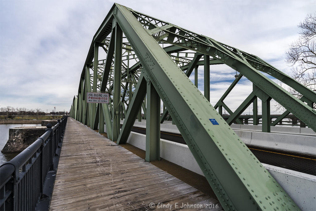 Trenton Makes Bridge wide angle.jpg