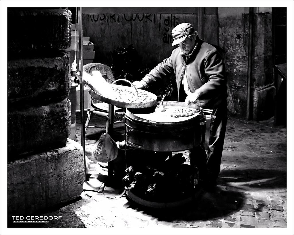 Trevi Peddler BW 5.jpg