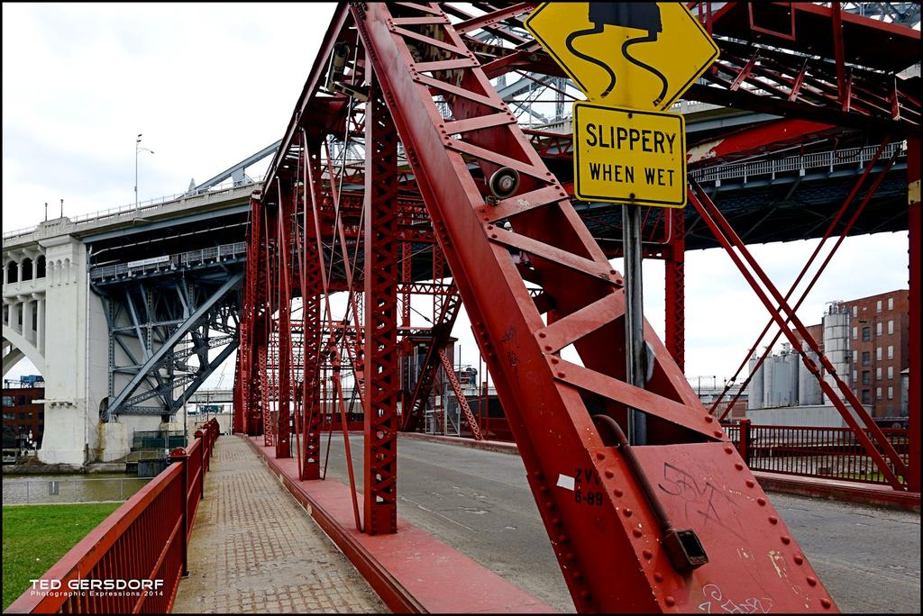 Turntable Bridge B.jpg