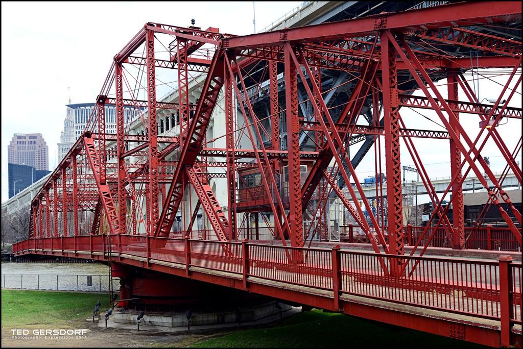 Turntable Bridge B3.jpg