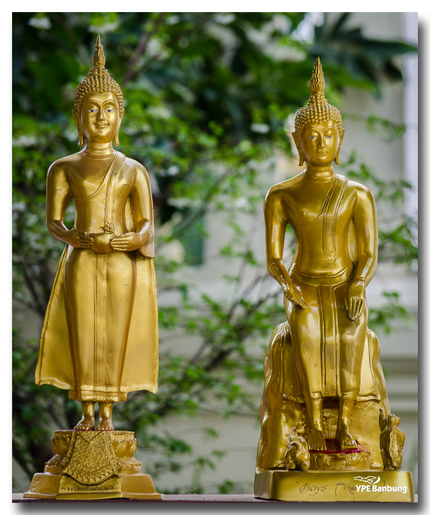 two-statues.jpg