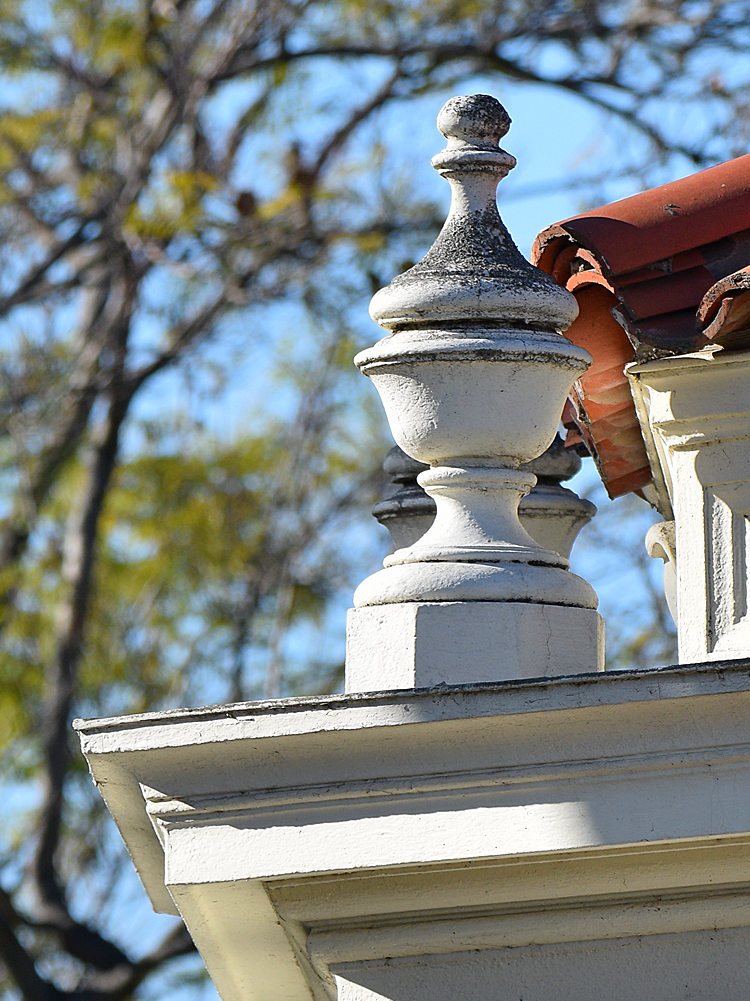Urns2.jpg