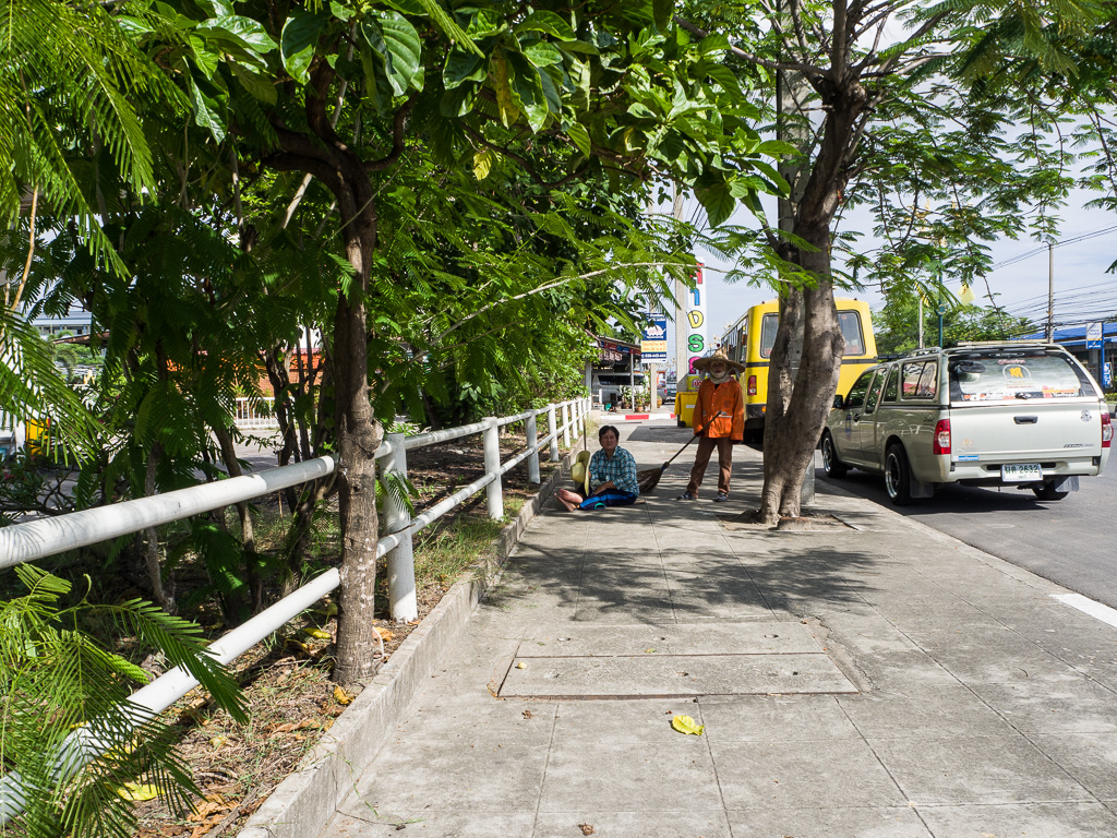 walk-around_13.jpg