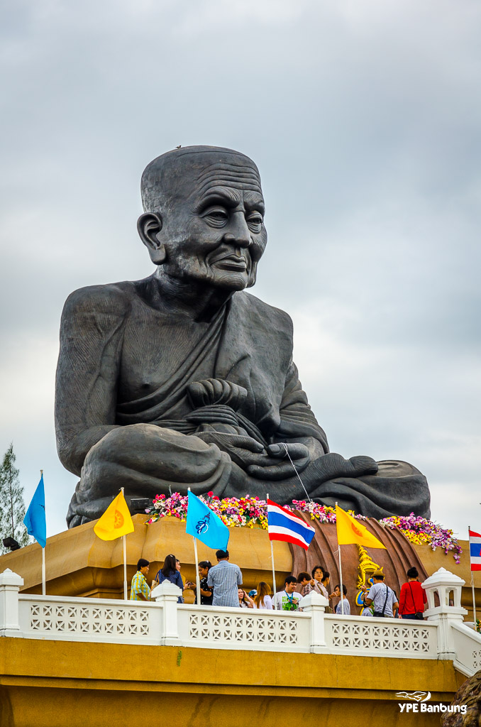 Wat-Huyai-Mohnkhol-3.jpg