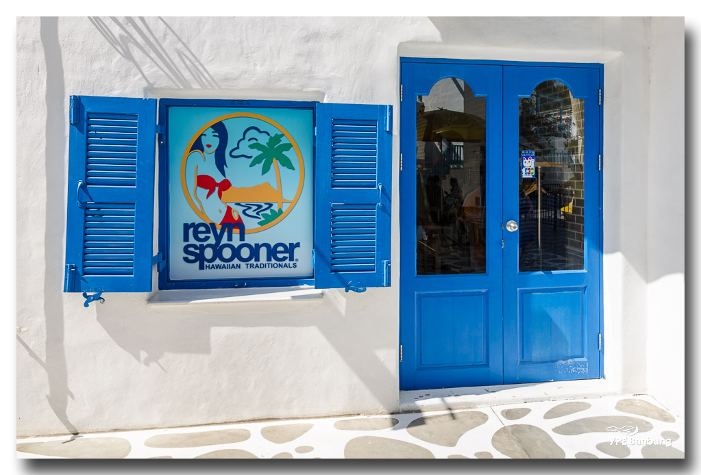 white-blue-1-FrameShop.jpg