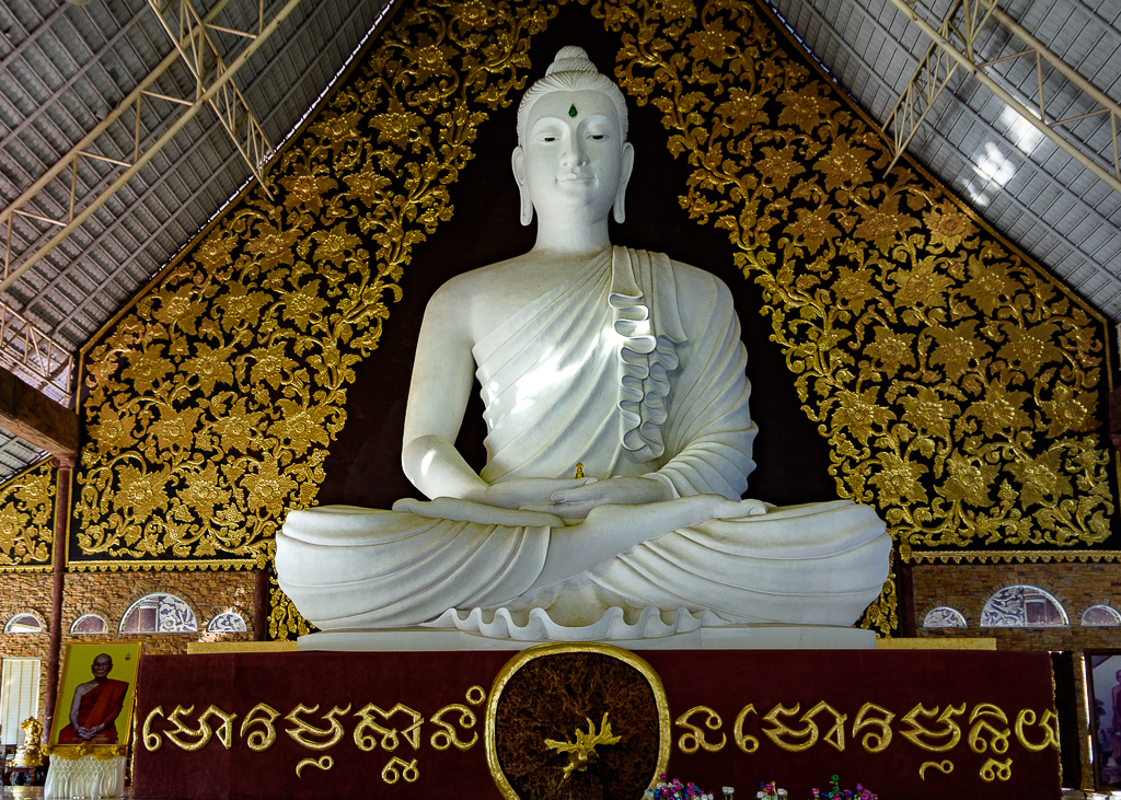 white-buddha-2.jpg