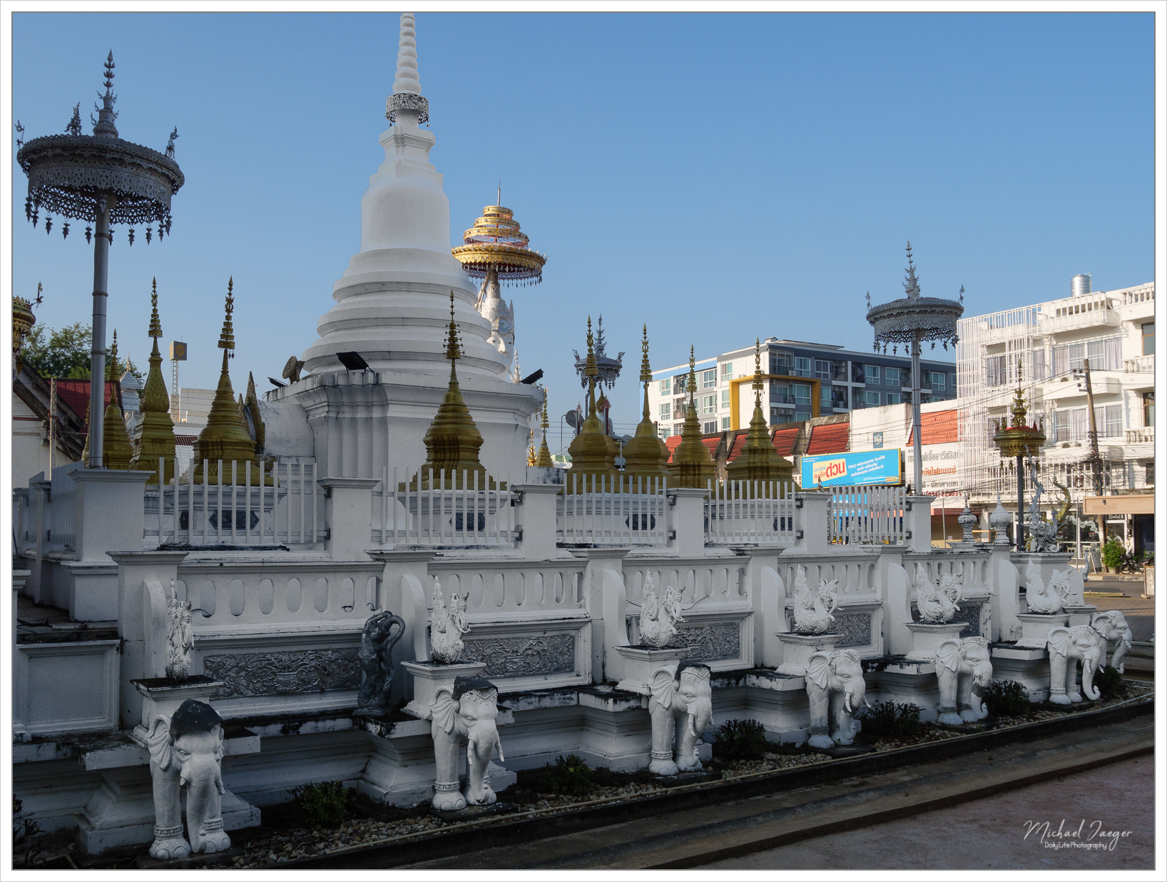 white-elephants2-1.jpg