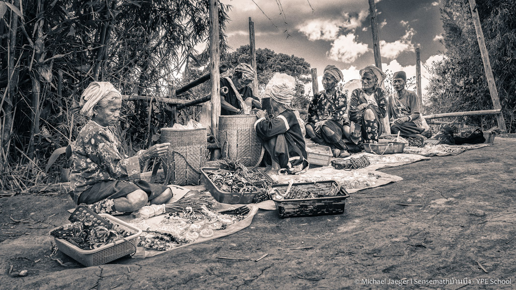 women work bw-1.jpg