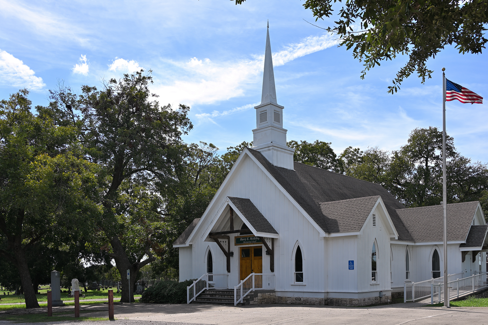 Z63_0396R_cr_sm.jpg