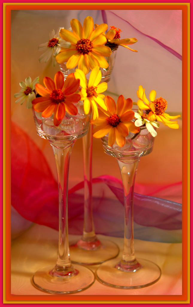 Zinnia Flower Arrangement.jpg