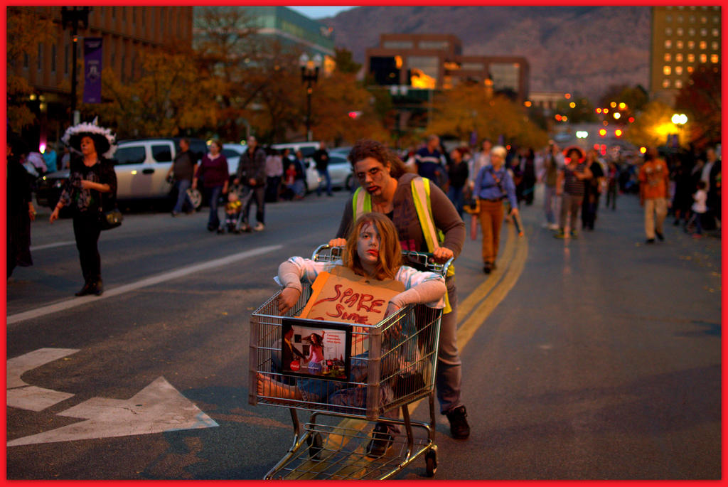 Zombie Walk 10-25-2014 Shopping Cart.jpg