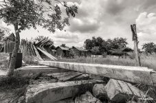 hutsbw-1.jpg