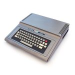 320px-TRS-80_Color_Computer_1_front_right.jpg 320px-TRS-80_Color_Computer_1_front_right.jpg