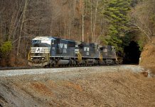 2014-12-26 Old Fort NC Loops Helpers at Jarrets Tunnel 2 - for upload.jpg