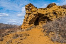 Kanopolis caves.jpg