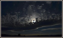 MOON GLOW (2200x1323).jpg