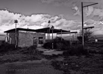 gas station1bw-cr-illus.jpg