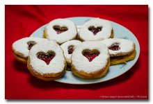 Linzer-Cookies1.jpg