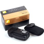 battery-grip-nikon-mb-d15-d7100-9423-MLB20016405445_122013-F.jpg