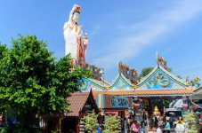 chachengsao white statue-4.jpg