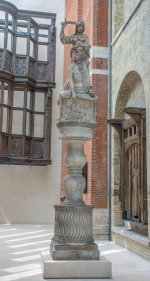 Statues-2.jpg