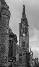 Edinbrough B-W Castle 3.jpg