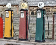 DSC_4175pumps.jpg