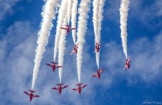 RedArrows3.jpg