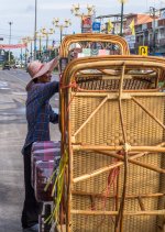 man-selling-cushins_1.jpg