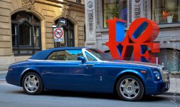 Love the Blue Rolls Royce.jpg