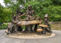 N Y Statue's-3.jpg