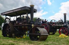 2 traction engines.jpg