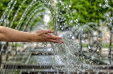August13fountainhand1.jpg